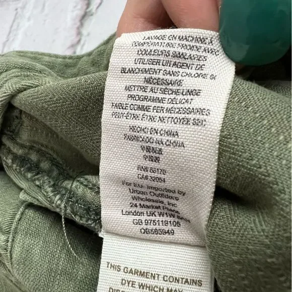 Free People Raw and Patched Standoff Short Cotton Soft Natural Mossy - Picture 13 of 14